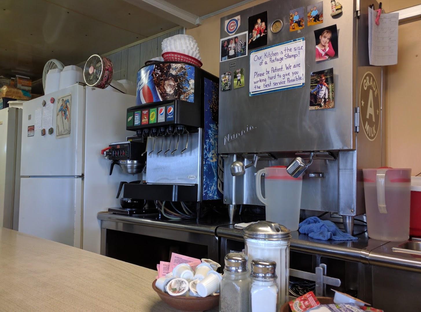 Mom's Home Cafe