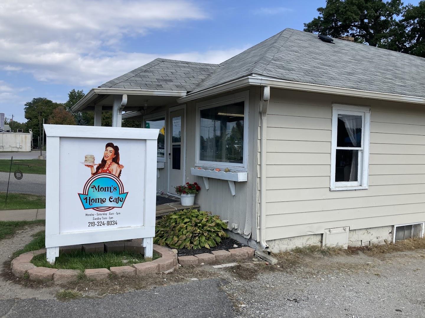 Mom's Home Cafe